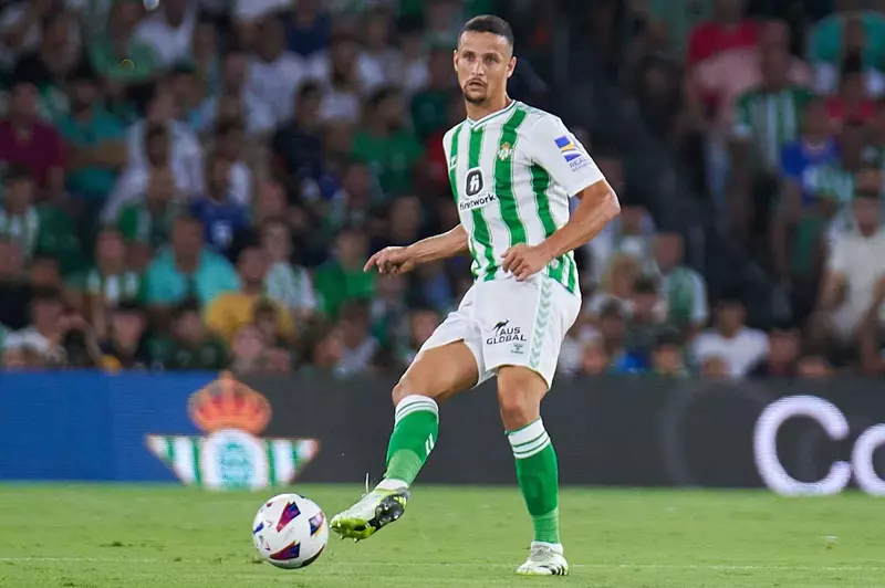 رسمياً: لويز فيليبي يعود إلى الدوري الإسباني من خلال صفقة مع رايو فاليكانو